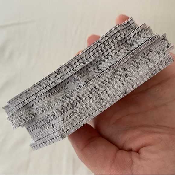 Colouring gift tags - Picture 2 of 4